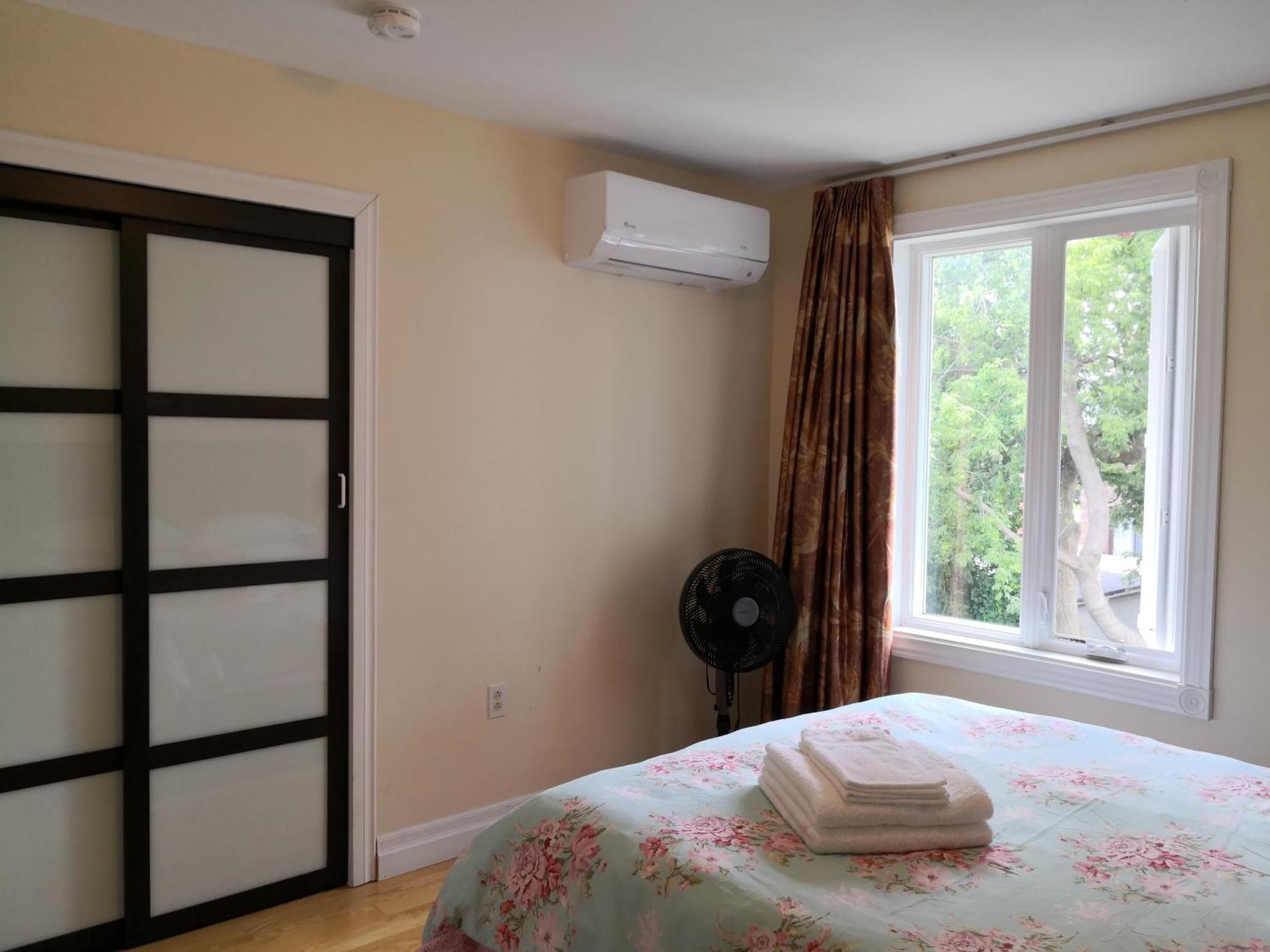 טורונטו Dairy Homestay מראה חיצוני תמונה